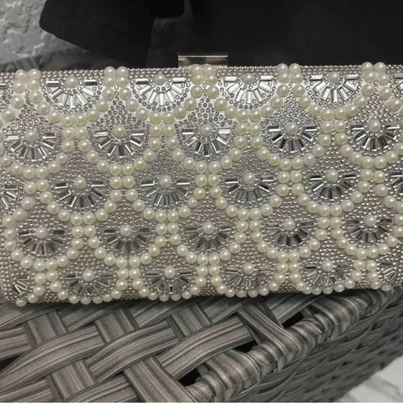 💎 Jewel Encrusted Purse 💎 - Picture 6 of 7